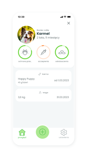 Smartfon wyświetlający przegląd danych zdrowotnych psa